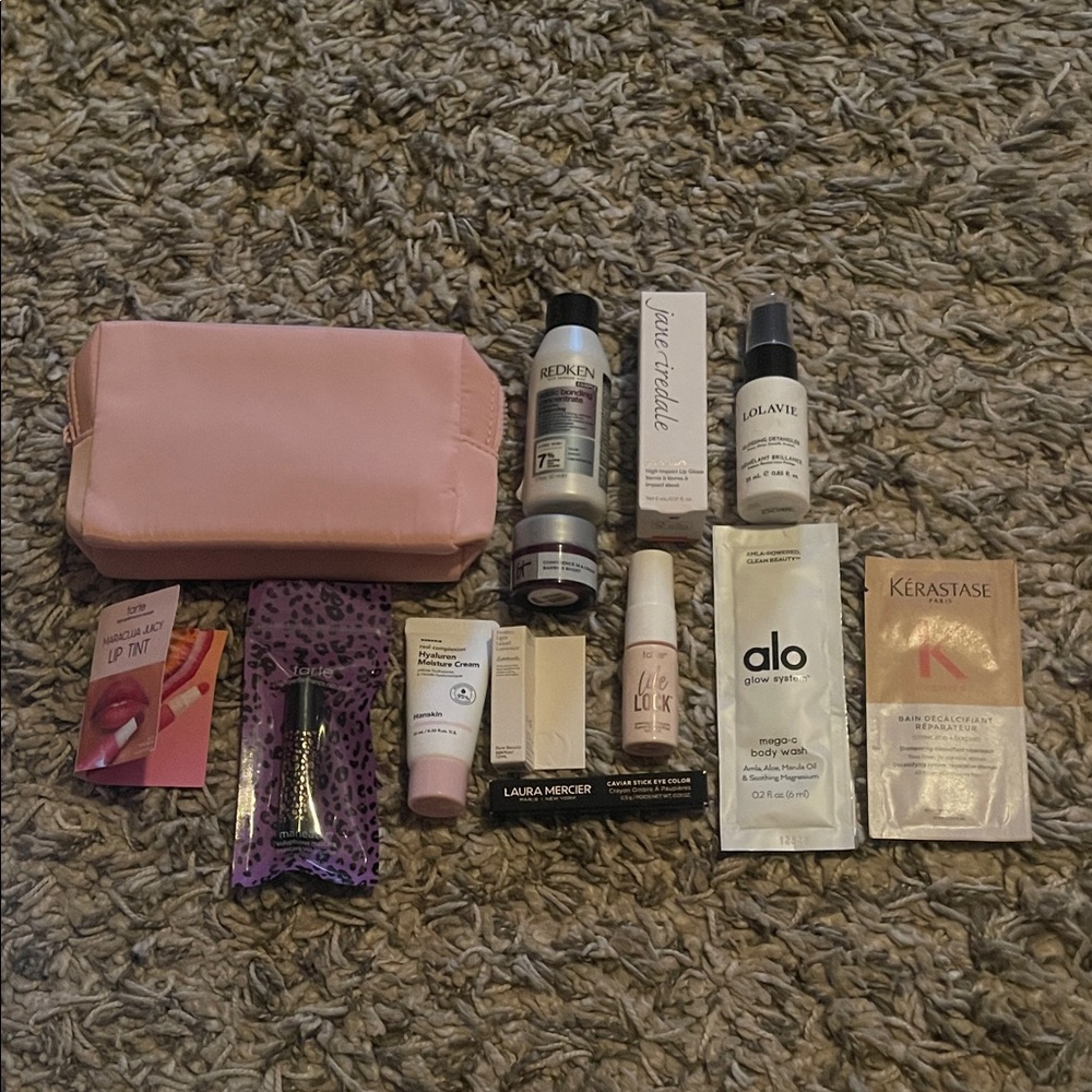 PRESTIGE MAKEUP BUNDLE!!